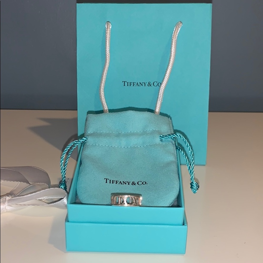 Tiffany & Co. Atlas open wide ring size 6